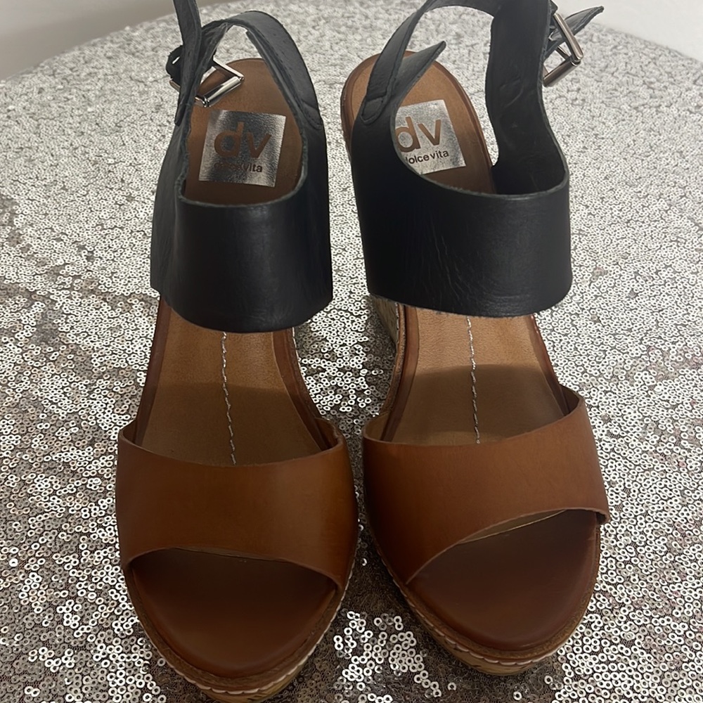 Shoes - Picture 7 of 7